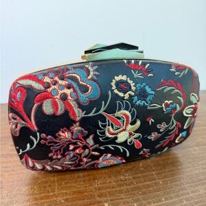 Anna Sui Floral Embroidered Clutch - Black and Red
